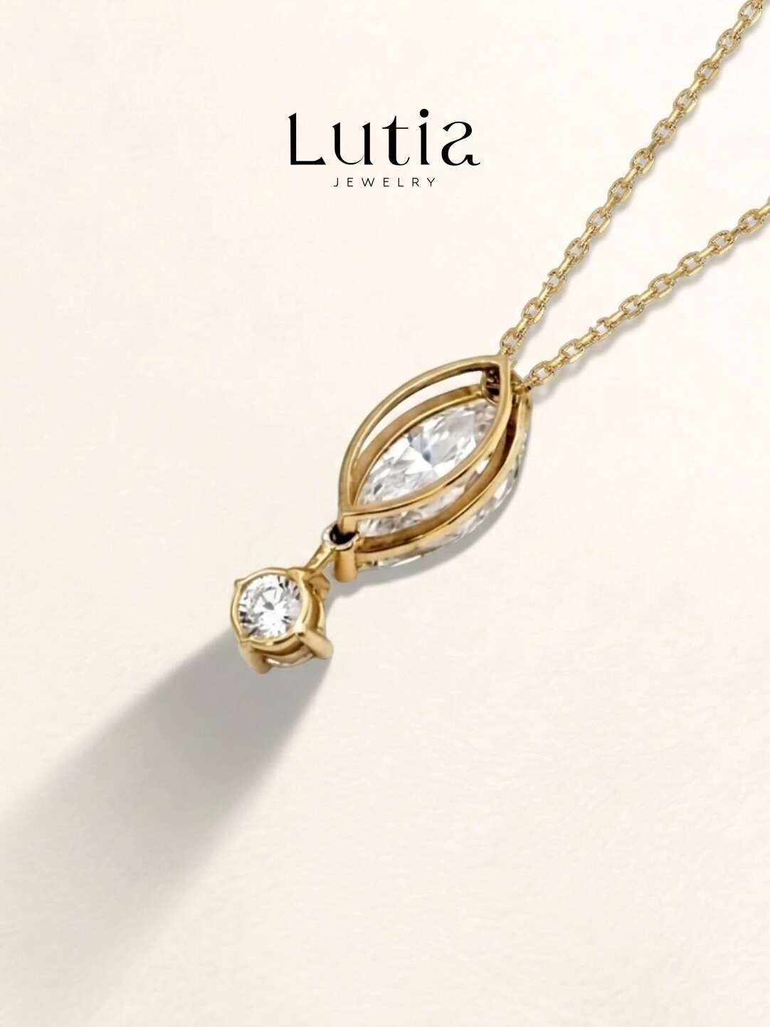 マーキスカット サイドストーン ダイヤモンドペンダントネックレス