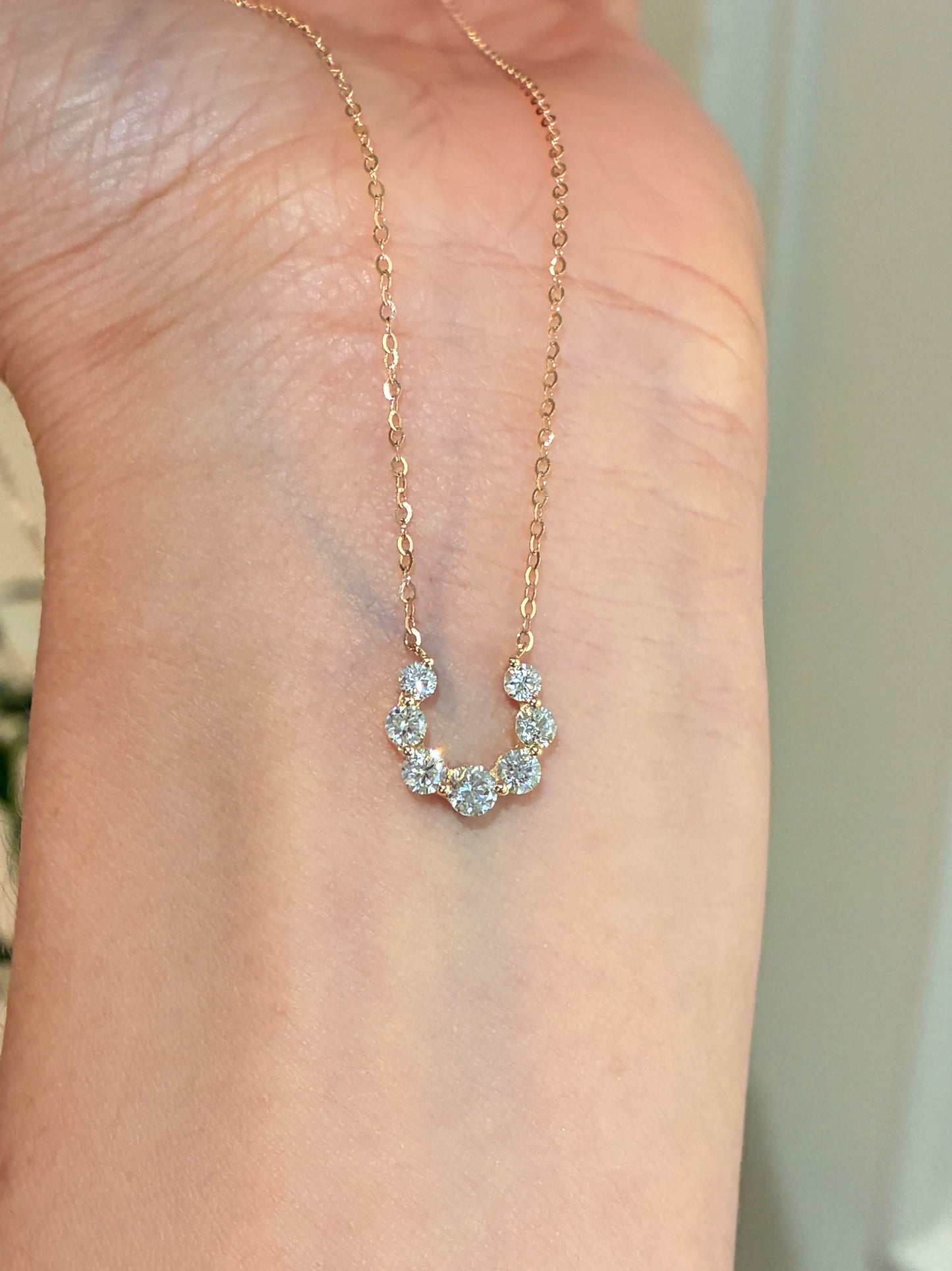ホースシューモチーフ ダイヤモンドネックレス（合計約0.56ct）