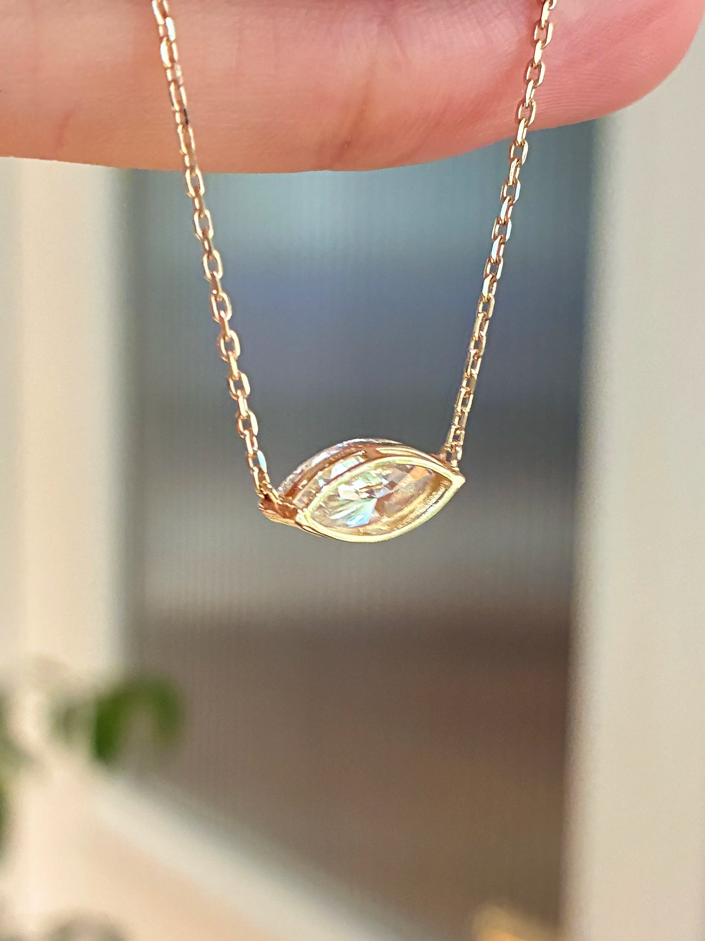 マーキスカット ソリティア ダイヤモンドネックレス（1.0ct）
