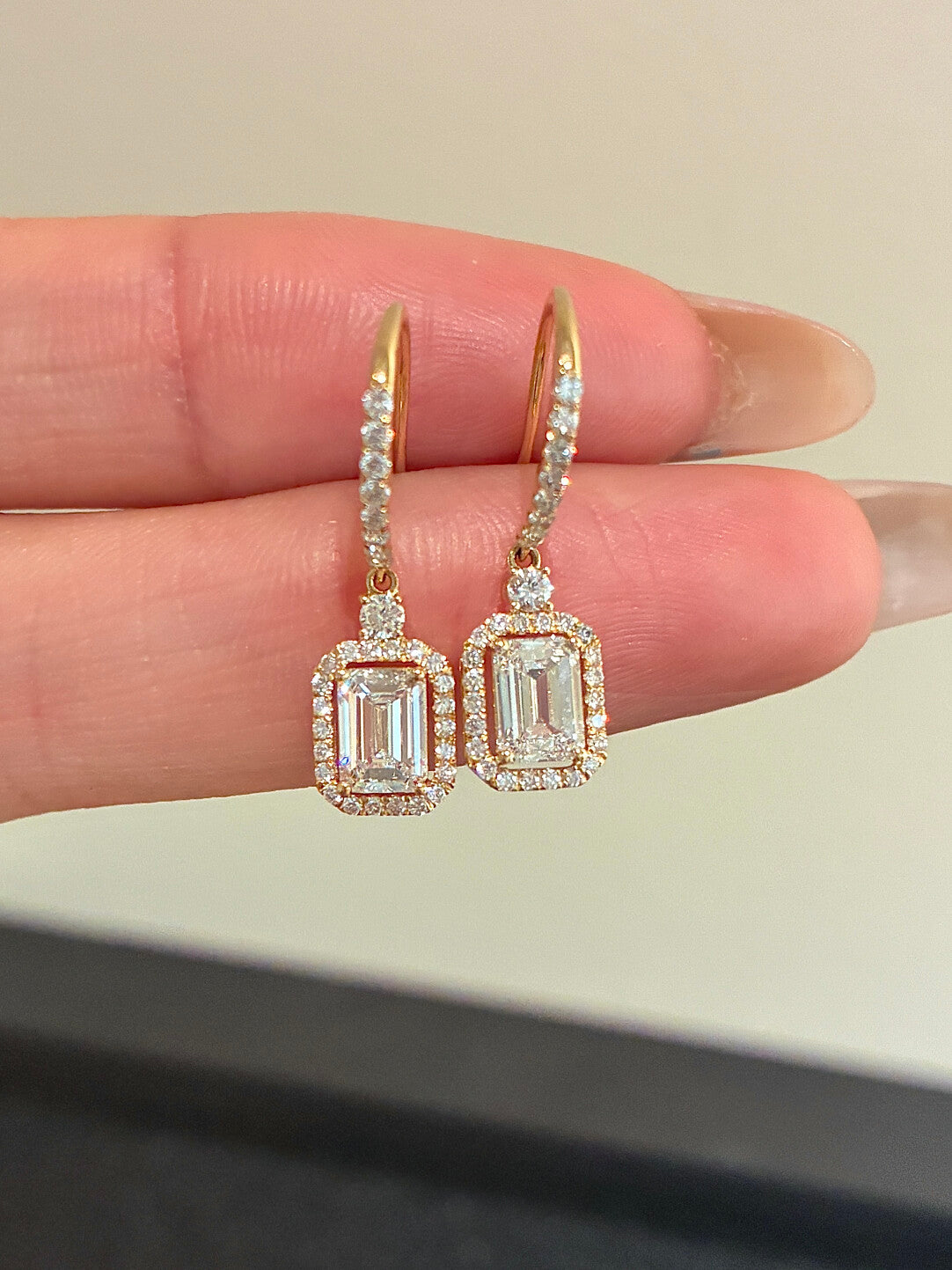 エメラルドカット パフュームボトル フックピアス