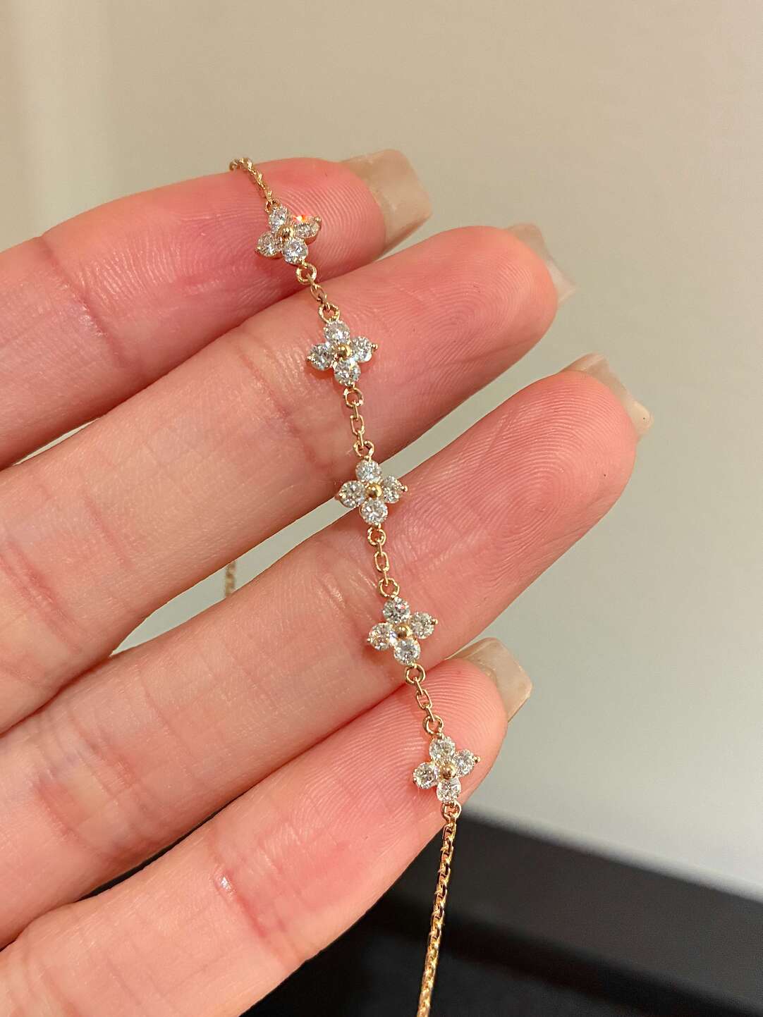 5モチーフ クローバーダイヤモンドブレスレット（合計約0.6ct）